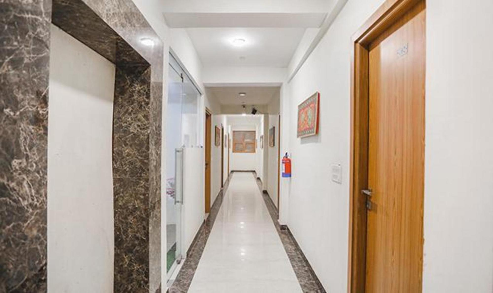 Fabhotel Royal Stay I Greater Noida Extérieur photo