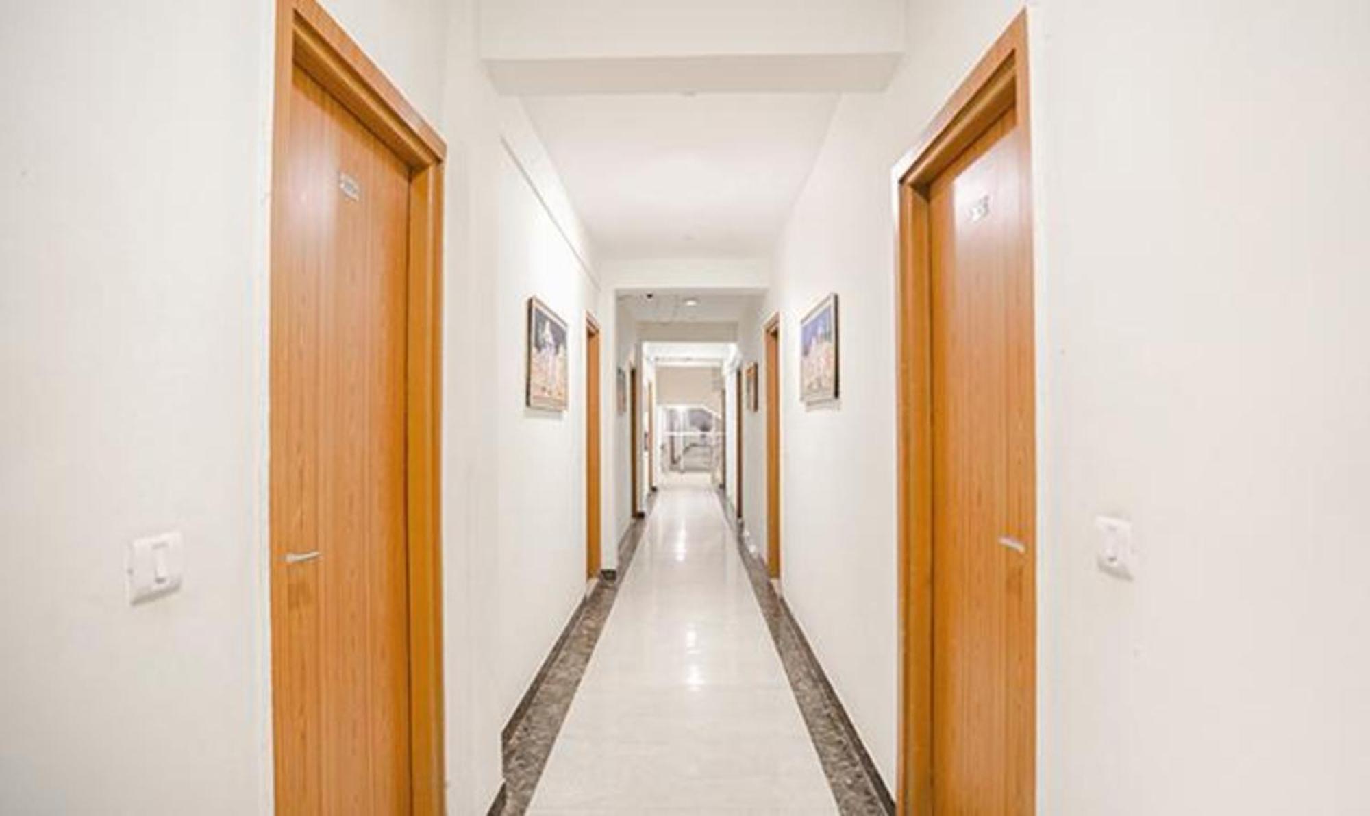 Fabhotel Royal Stay I Greater Noida Extérieur photo